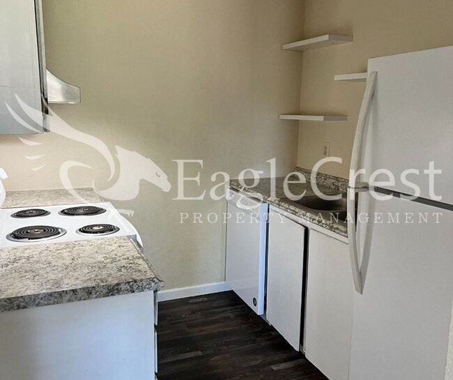 Photo - 320NEC Unit A