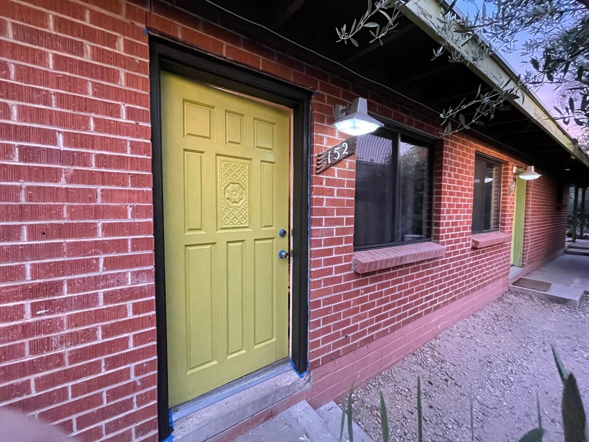 Photo - 152 W University Blvd Apartments Unit 152 W University