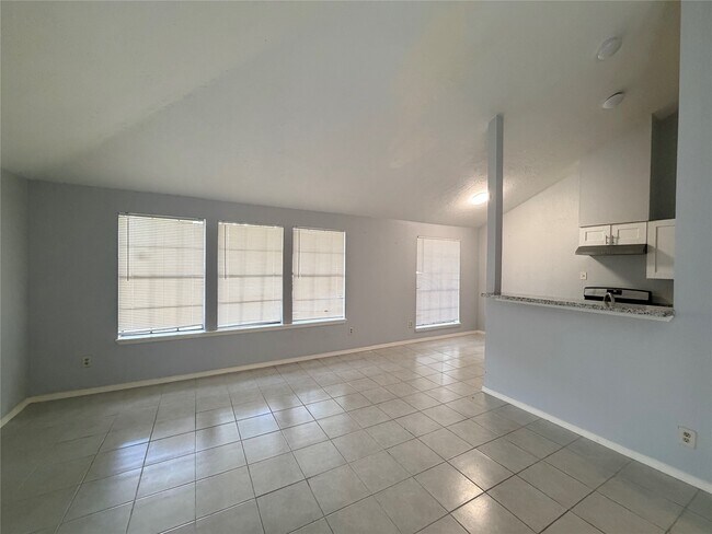 Photo - 5102 Beaverhill Dr