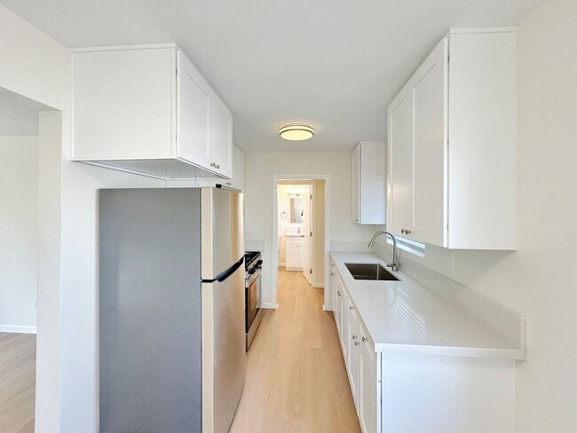 Photo - Beautiful 1BD/1BA Fully Remodeled Unit w/ ... Unidad 4654