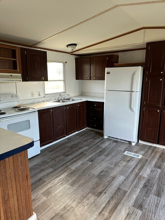 Photo - 3 bed 2 bath Mobile Home