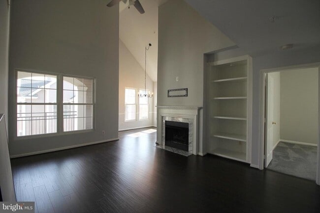 Photo - 46598 Drysdale Terrace Unit 303