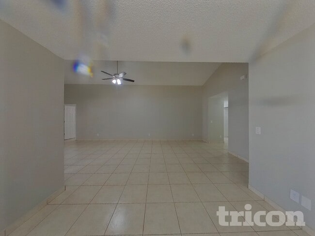 Photo - 2305 Saphire Ct