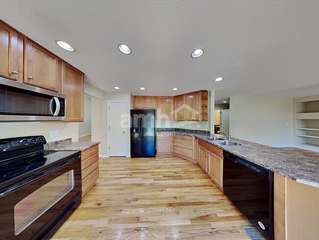 Photo - 25568 E Glasgow Pl