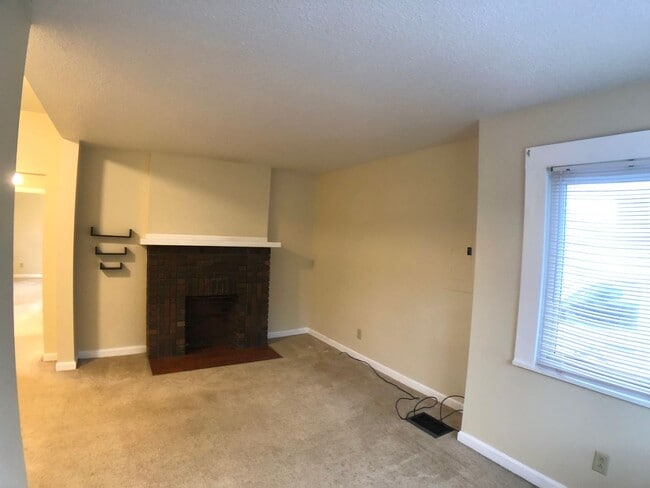 Photo - 995 E Maiden St Unidad 1