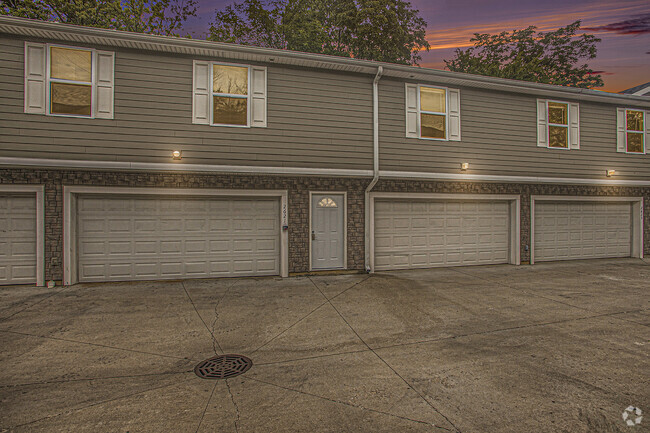 Building Photo - 2621 Redwood Ave Rental