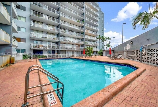 Photo - 1800 NW 24th Ave Unit 420