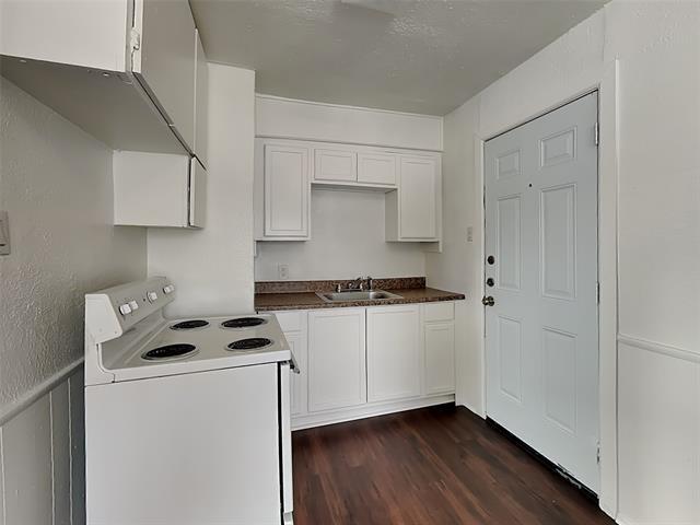 Photo - 2805 Carter St