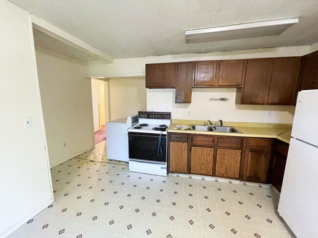 Photo - 408 S Duff St Unidad B