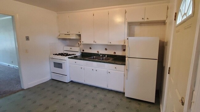 Photo - 2003 E Ocean View Ave Unit B
