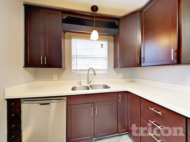 Photo - 184 Park Pl Dr