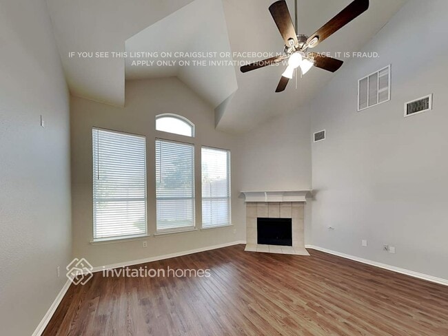 Photo - 1525 Swan Lake Dr