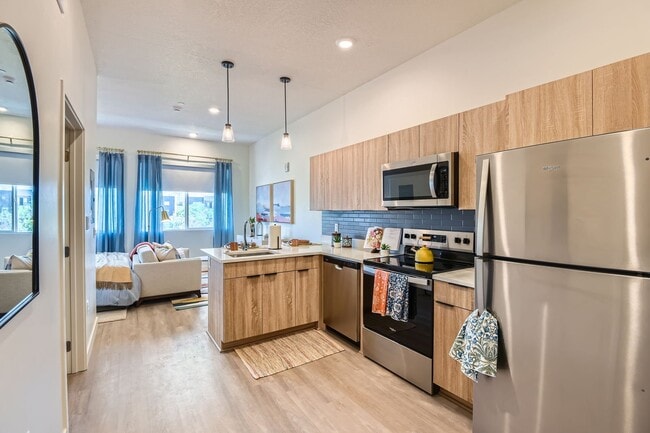 Photo - Crossing at 9th