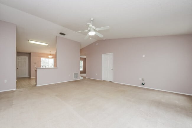 Photo - 155 Pompei Dr