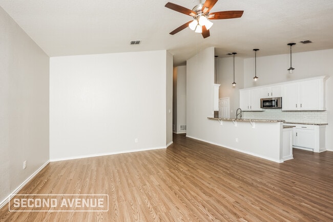 Photo - 100 Clark Dr