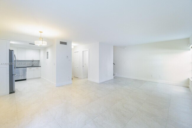 Photo - 5838 SW 74th Terrace Unit 101
