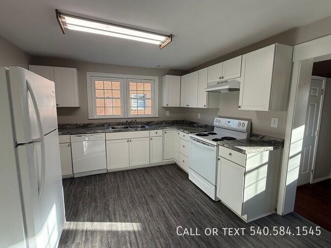 Photo - 1019 Ray Rd SE