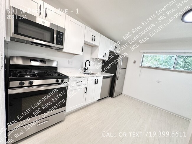 Building Photo - 801 W Prentice Ave Unit 1