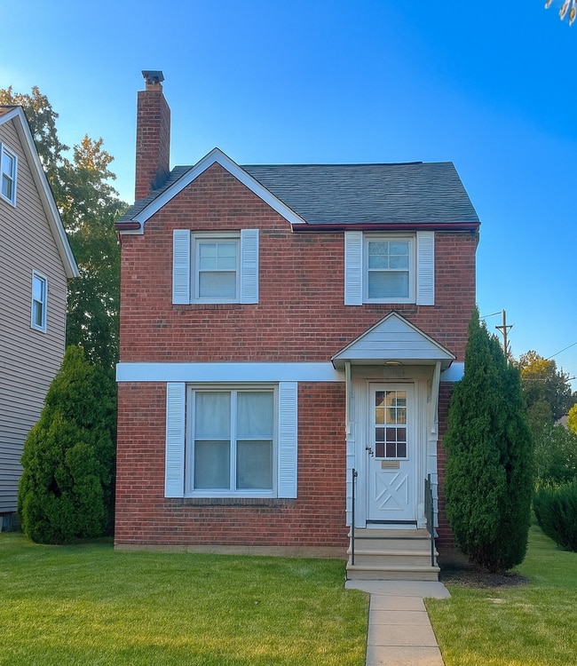 Building Photo - Charming 3-Bedroom Home in Cleveland Heights