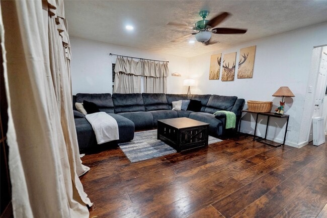 Photo - 508 Clear Lake Rd