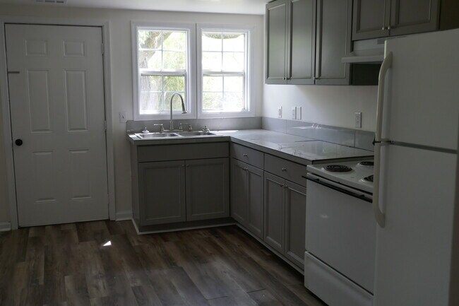 Photo - 209 Doctor M.L.K. Jr Ave