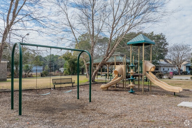 Patio de juegos - Tifton Estates