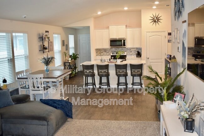 Photo - 15697 Strawberry Roan Ct