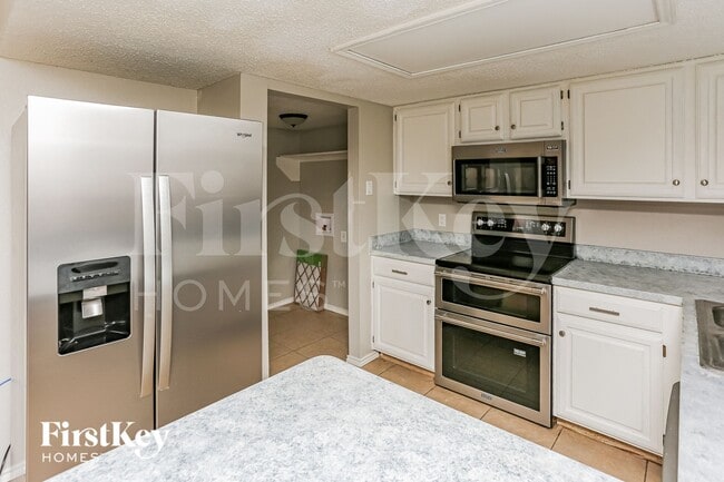 Photo - 1317 Nicole Way