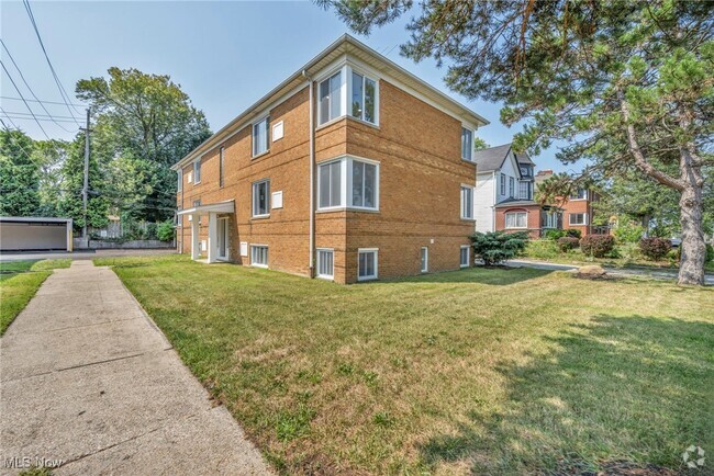 Building Photo - 18997 Hilliard Blvd Unit 6 Rental