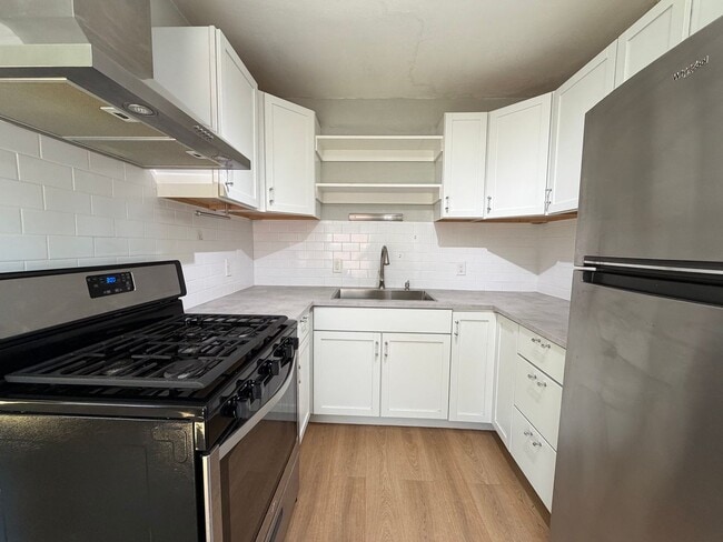 Photo - Charming 2 Bed / 1 Bath – Newly Remodeled with Bonus Space!
