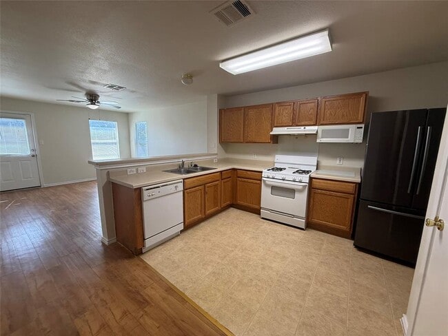 Photo - 241 Carriage Way