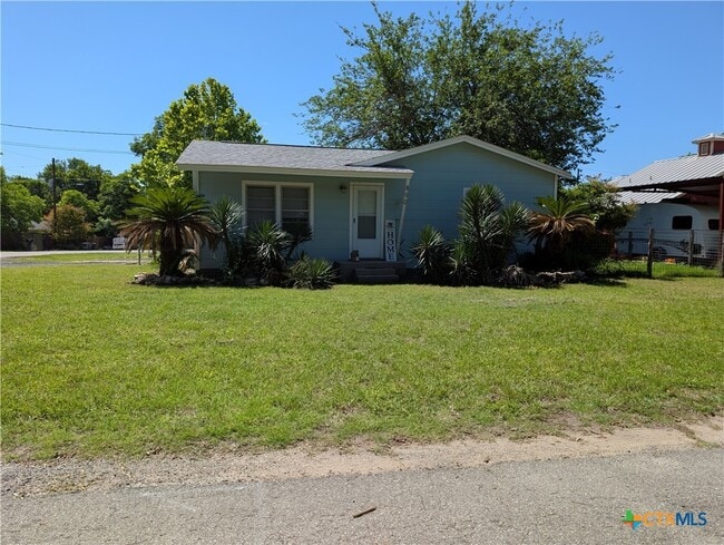 Building Photo - 890 Josephine St