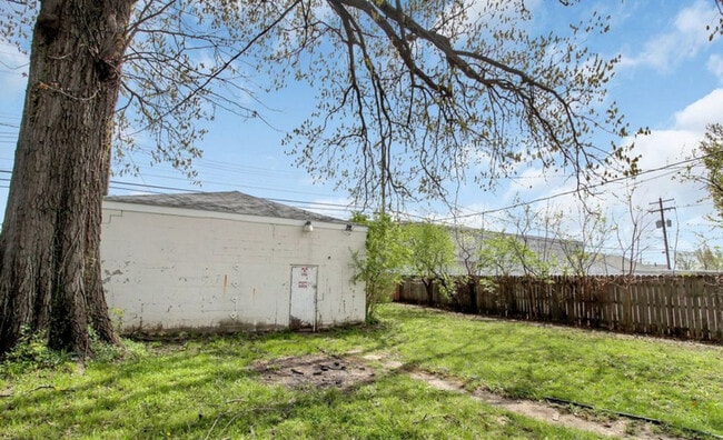 Photo - 1960 Studer Ave