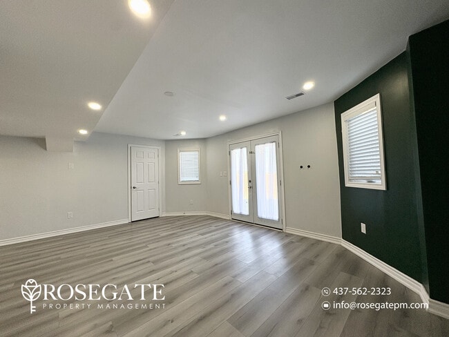 Photo - Pet-Friendly Walkout 2-Bedroom Basement Apartment with In-Unit Laundry – Welland Unit 2