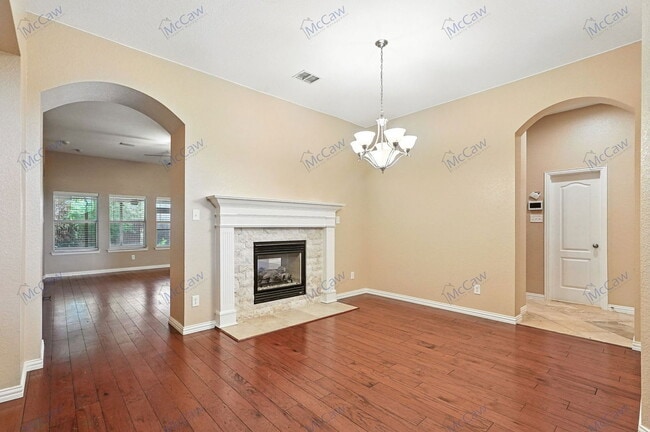 Photo - 3011 Clear Springs Dr