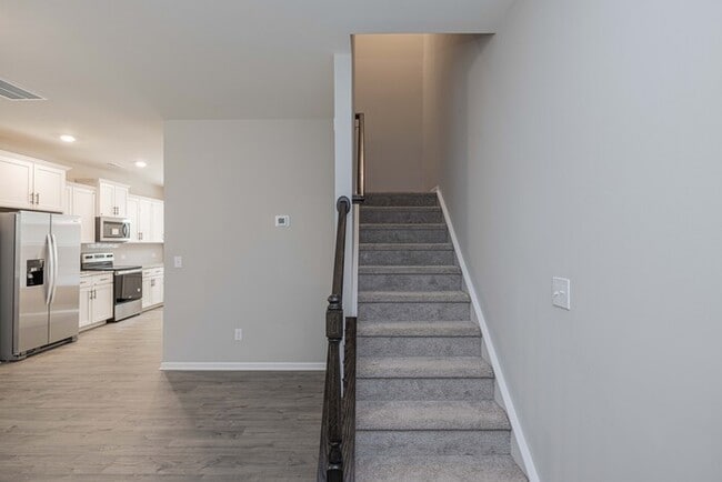 Photo - BEAUTIFUL 3BD/2.5BTH Townhome - MALLARD CREEK