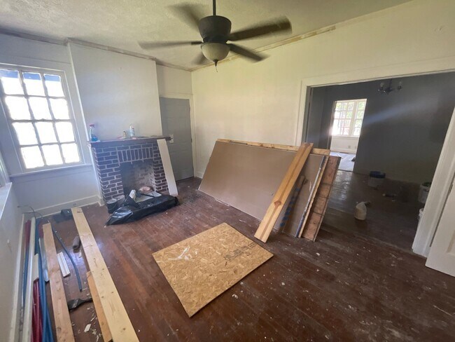 Photo - 354 Fredrica Ave