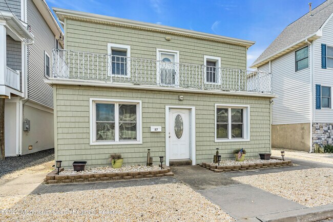 Photo - 57 Fielder Ave House