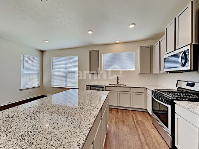 Photo - 2725 Lillybrook Ln