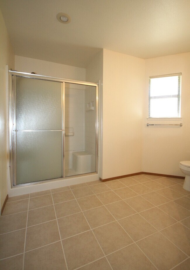 Photo - 4 BR | 2Ba | 1814SF | 2 Car Garage | Singl...