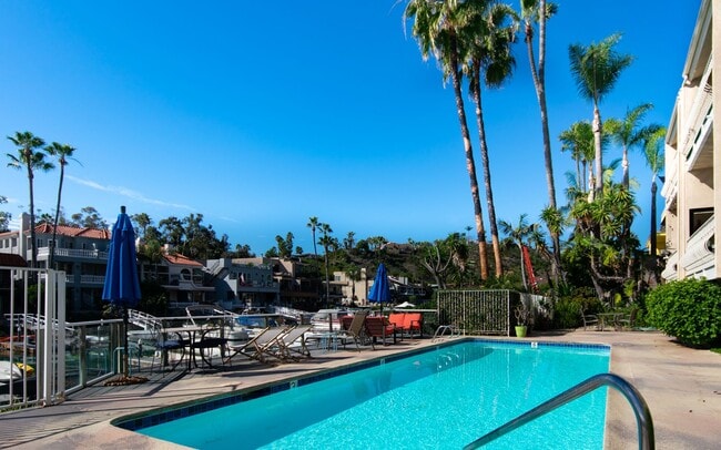 Photo - 2 Bedroom, 2 Bath Bristol Cove Condo Unidad 8