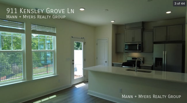 Photo - 911 Kensley Grv Ln