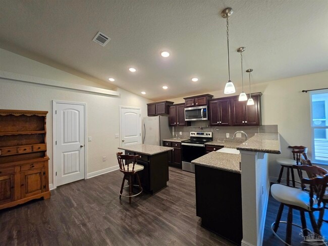 5165 Peach Dr