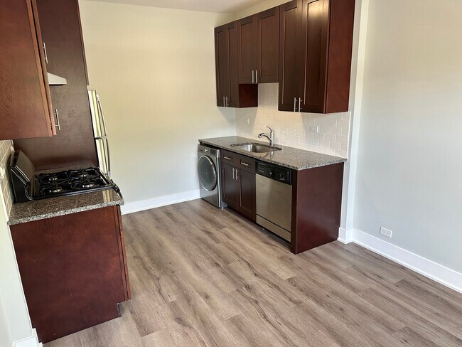 Photo - 725 Saint Johns Ave