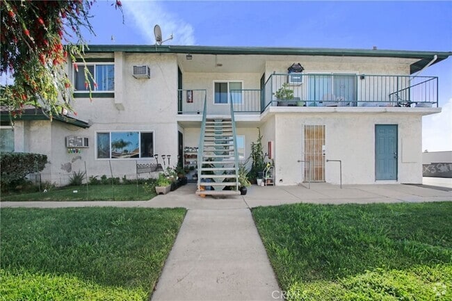 Building Photo - 8711 Lomita Dr Rental