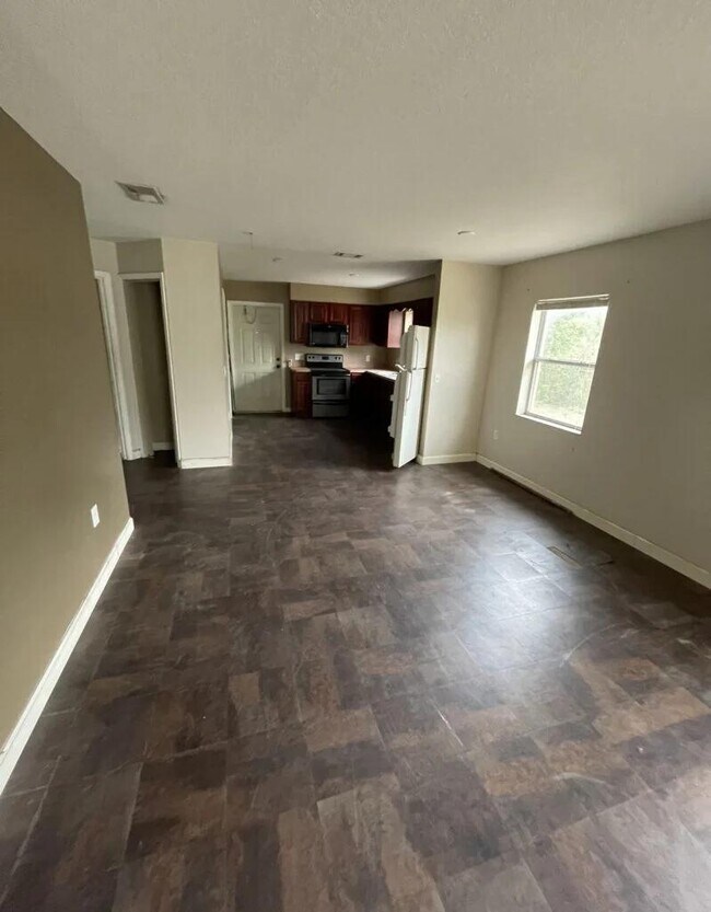 Photo - 205 Adams St