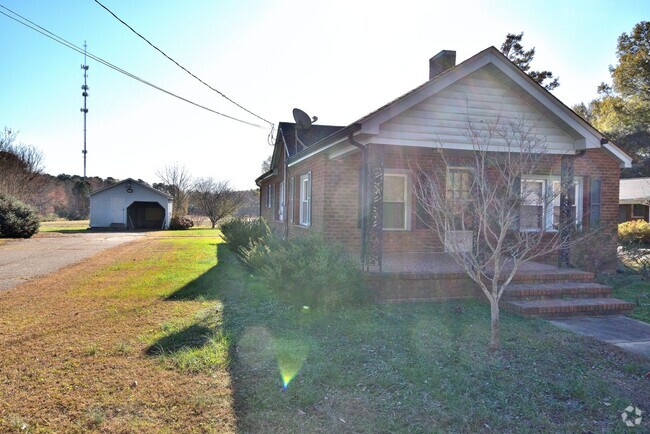 Building Photo - 220 Second Street Spring Hope Rental