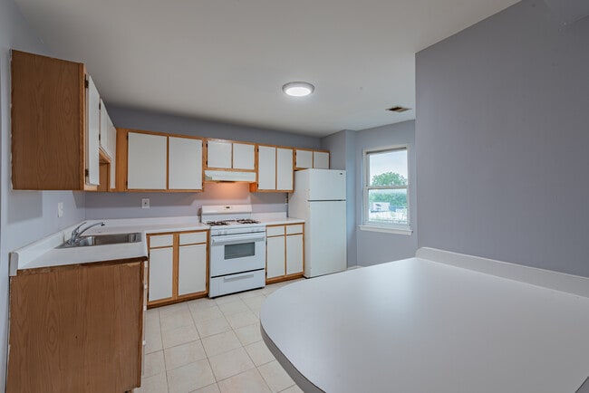 Photo - 104 N Graham Unit 3