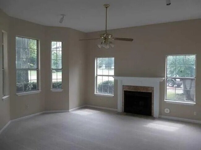 Photo - 2705 Ashbury Point Ln