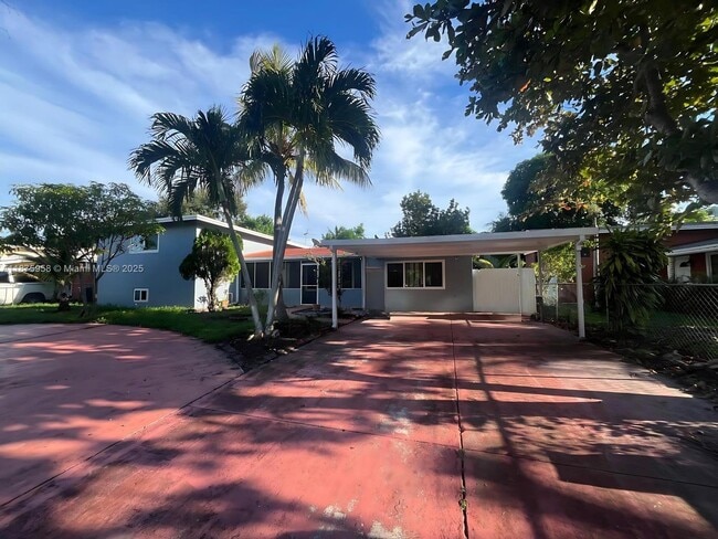 Building Photo - 1330 NE 203rd St Rental